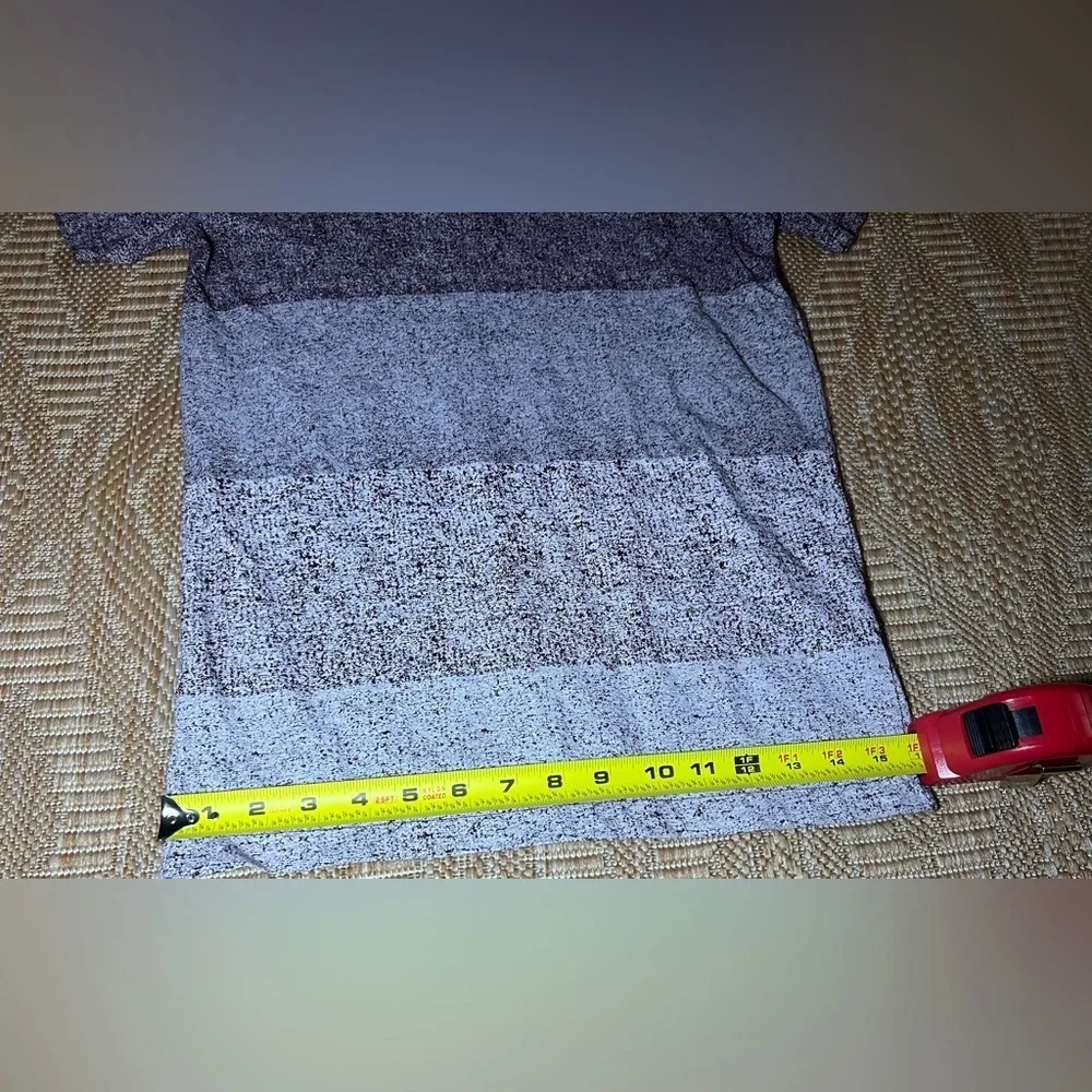 Express Men's Burgundy Ombre Crew Neck Short Sleeve Tshirt, Size XS - Picture 7 of 8